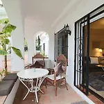 Elegant Apartment In Puerto Banus